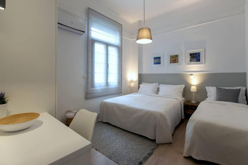 Athens Center Modern Apt In Art Nouveau Building Buitenkant foto