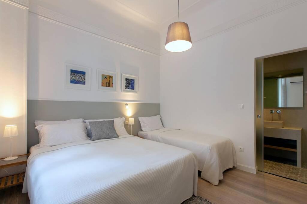 Athens Center Modern Apt In Art Nouveau Building Buitenkant foto