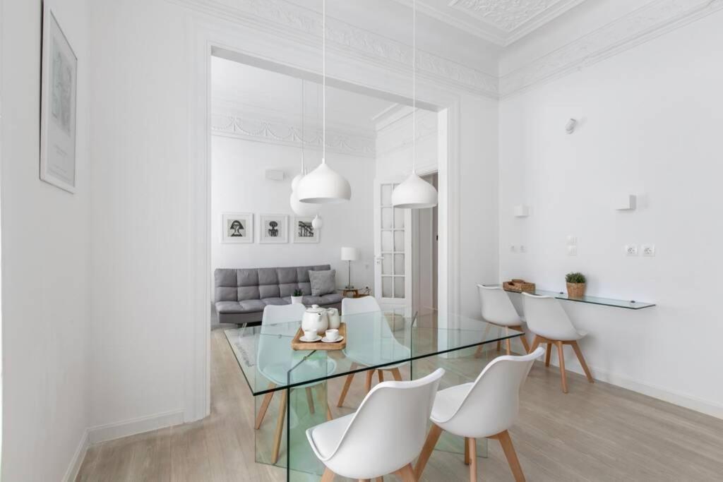 Athens Center Modern Apt In Art Nouveau Building Buitenkant foto
