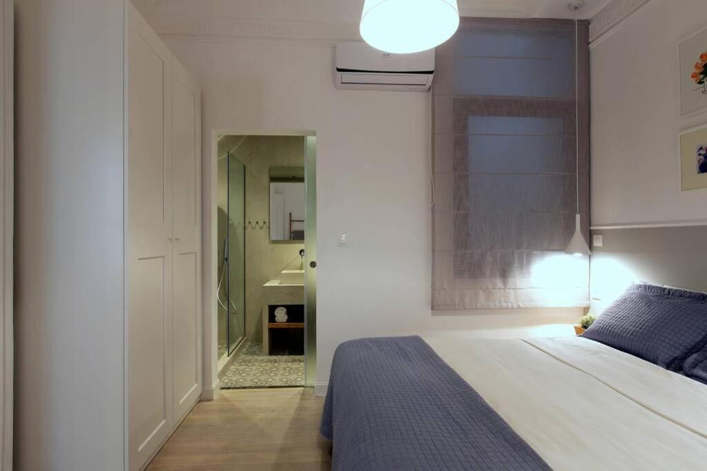 Athens Center Modern Apt In Art Nouveau Building Buitenkant foto