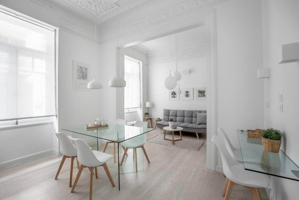 Athens Center Modern Apt In Art Nouveau Building Buitenkant foto