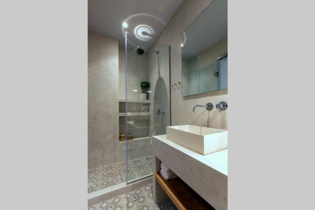 Athens Center Modern Apt In Art Nouveau Building Buitenkant foto
